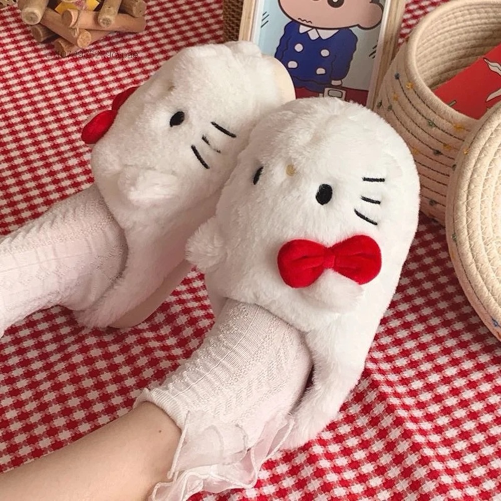 Hello Kitty white slippers